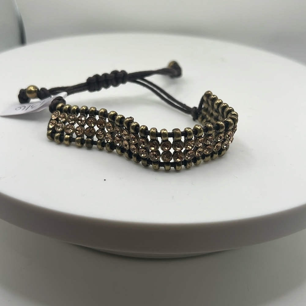 1316. Cara New York‎ Elegant Gold Beaded Bracelet Adjustable Closure
